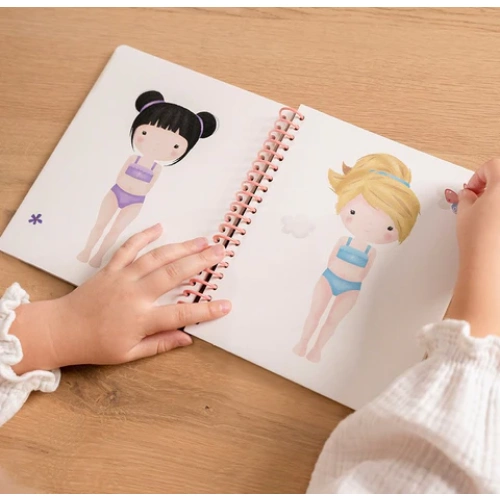 Little Dutch Anziehbuch Rosa & Friends – Bild 3