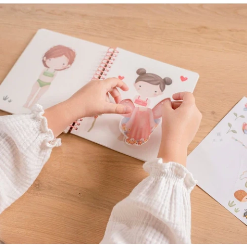Little Dutch Anziehbuch Rosa & Friends – Bild 5